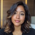 Lauren headshot